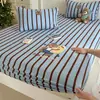 Conjunto de Três Peças para Outono e Inverno, 100% Algodão, Algodão Puro, Flanela, Lençol de Cama, Fronha, Aplique Bordado de Desenho Animado, Protetor de Colchão de Camada Única Espessado