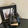 Bolsa de ombro feminina estilo retrô outonal, de alta qualidade, com grande capacidade, moderna, versátil e multifuncional, adequada para o trajeto diário e como bolsa transversal.