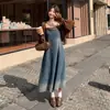 Conjunto de Vestido con Tirantes de Mezclilla y Chal de Punto Estilo Francés para Mujer, Atuendo Coreano Estilo Primavera y Otoño, Rejuvenecedor y Impresionantemente Hermoso