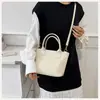 Bolso Tejido Artesanal de Alta Gama con Textura para Mujer, Nuevo Modelo 2025 Elegante Bolso de Cesta con Doble Asa y Colgante