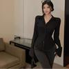 Camisa Elegante Estilo Francés de Manga Acampanada con Solapa Negra para Mujer, Primavera, Gama Alta, Figura Ajustada a la Cintura de Chica Popular