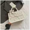 Bolsa Grande Capacidade Transfronteiriça Feminina Nova Chegada 2025 Bolsa de Ombro Fashionável Bolsa Tote Versátil Tendência Bolsa de Mão para o Dia a Dia
