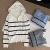 Sudadera de rayas/Suéter de punto con capucha a rayas de pelo de mapache estilo coreano, versátil abrigo suéter de doble cremallera para otoño/invierno para mujer