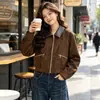 Chaqueta corta de gamuza estilo retro con cuello de solapa, nueva colección otoño 2026 para mujer, moderna y versátil, prenda exterior de corte holgado estilo workwear