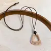 Verano Relajante~Collar de Flor de Resina Bohemio, Gargantilla de Lujo Ligero de Nicho, Accesorio Versátil de Estilo Vacacional a la Moda