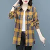 Preço de Liquidação Mensagem Privada Camisa de Algodão Xadrez Feminina Manga Longa Corte Solto Cobre a Barriga Tamanho Grande Tecido Escovado Top Jaqueta Estilo Mãe