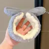 Faixas de cabelo da moda para meninas, perfeitas para outono e inverno, com um design fofo e divertido, apresentando orelhas de gato de desenho animado, e versáteis o suficiente para combinar com qualquer roupa.