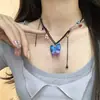 Colar de corrente de pinos de borboleta design de nicho corrente de suéter personalizada acessórios de botão vermelho rosa