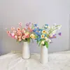 Campanilla de viento tejida a mano con flor de lirio del valle acabado floral Flor artificial Decoración creativa para el Día de los Graduados Regalo para Amigos