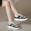 Zapatillas Deportivas de Moda Nuevas para Mujer 35-40, Zapatos Blancos de Cuero con Suela Gruesa, Zapatos Modernos para Estudiantes, Envío Directo de Una Pieza