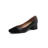 Zapatos de mujer hechos a mano 2026 otoño nuevo estilo con bloques de color zapatos de tacón grueso bajo para mujer zapatos de tacón alto de cuero genuino para commuting punta cuadrada