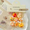 Chapéu de Chef Biscoito Resina Acessórios Atacado DIY Ímãs de Geladeira Materiais Artesanais Decorações para Sapatos Adesivos para Copo de Água Cola de Creme Acessórios para Cabelo