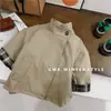 Jaqueta corta-vento estilo coreano para meninas, estilo primavera e outono, chique, nova, roupas de outono para crianças, jaqueta solta, top estilo britânico para bebê, comércio exterior