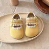Zapatos de cuero elegantes para niñas 2026 primavera y otoño nuevo estilo con encaje y lazo, zapatos de princesa, zapatos planos versátiles