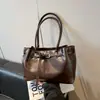Bolso tote de axila retro de gran capacidad de moda transfronterizo para mujer, nuevo bolso de hombro cruzado con cadena simple de moda 2026