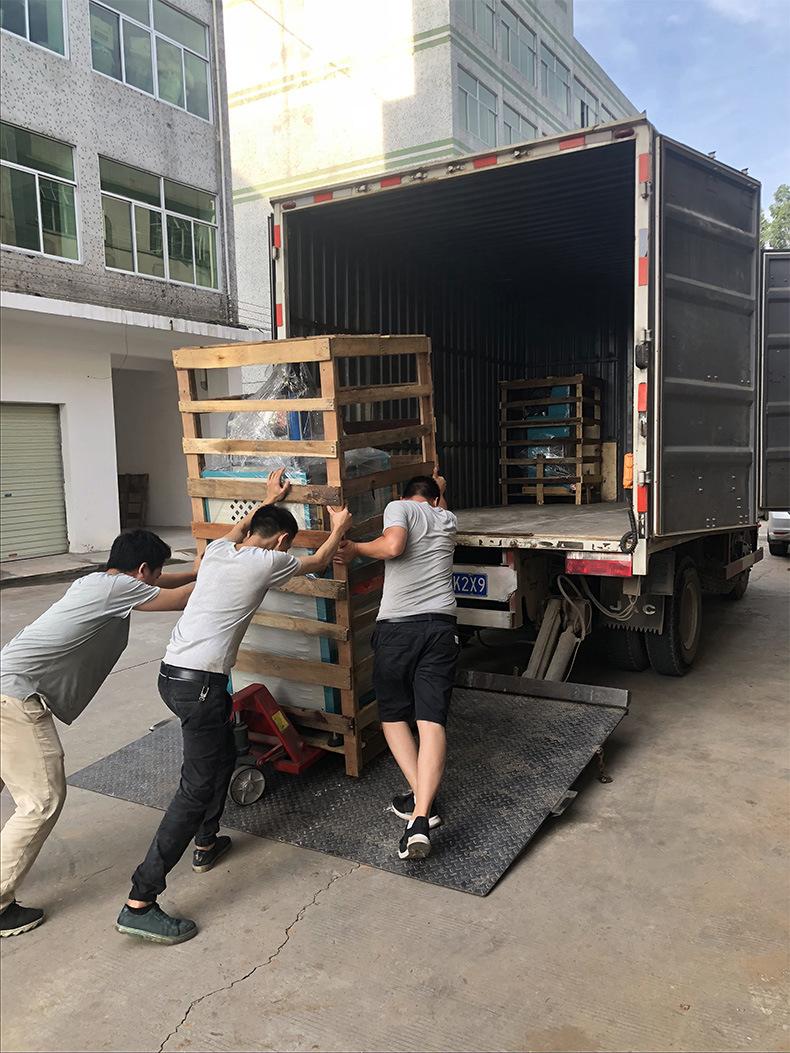 四柱落料带流水线_22.jpg