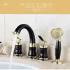 Gabinete de Baño Estilo Europeo Lavabo Lavamanos Lavabo de Encimera Grifo Caliente y Frío Separados Juego de Tres Piezas Cuatro Piezas Accesorios
