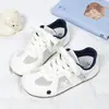 Zapatillas de Malla Transpirable Color Crema 2026 Verano Nuevos Zapatos Blancos Ligeros de Suela Fina Zapatillas Versátiles para Campus para Mujer