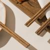 Palillos de madera con forma de ala de pollo para el hogar, de alta calidad, de madera maciza natural, sin pintura ni cera, para vajilla doméstica, 10 pares, caja de regalo