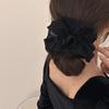 Zhao Lusi mismo estilo atmósfera limpia retro encaje bordado pesado francés anillo para el pelo beige anillo para salchicha flor hueca para la cabeza