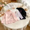 Camiseta básica de manga larga con cuello semi-alto y volantes para niños, estampado de dibujos animados lindo, elástica para niñas, colección de otoño para niños pequeños y niños pequeños