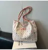 2026 Bolso Tote Nuevo Lindo de Conejo y Flores, Bolso de Hombro de Color Contrastante, Bolso Versátil de Axila, Bolso Cruzado para Mujer