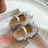 Zapatos de Cuero Estilo Coreano Inspirados en Chanel para Niñas 2026 Primavera y Otoño Nuevos Zapatos de Princesa con Lazo para Niños Pequeños con Correa de Velcro Mocasines