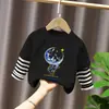 Ropa infantil para niños, conjunto casual de dos piezas estilo coreano, camiseta de manga larga, algodón puro, modelo primavera y otoño 2026, cuello redondo, top a rayas holgado