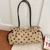 Bolsa Tote Retro de Bolinhas Estilo Coreano Feminina Outono Nova Casual Grande Capacidade Camurça Ombro Único Bolsa de Axila Bolsa para Trabalho e Deslocamento