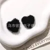 Color Maillard Felpa Cálida Botón de Corazón Accesorios Hebilla de Bolso DIY Accesorios para Funda de Teléfono Móvil Ropa Joyería Accesorios Venta al por Mayor