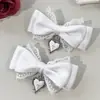 Grampo de Cabelo com Laço de Renda Estilo Doce e Cool Japonês Presilha Lateral Cruzada de Alta Qualidade para Mulheres Presilha Superior Estilo Gótico Acessório de Cabelo Popular