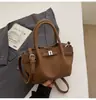 Bolso Retro Estilo Coreano Bolso Cubo para Mujer Invierno 2025 Nuevo Versátil Texturizado de Hombro Cruzado Bolso Madre-Hija