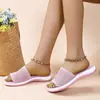 Sandalias de estación independiente 2022 primavera y verano nuevas de punto con plataforma 36-43 talla grande chanclas planas para mujer Venta al por mayor