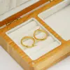 Pendientes de Oro Trenzado de Lujo Ligero Estilo Francés Pendientes con Patrón Diagonal Electrochapados en Acero Inoxidable Pendientes para Mujer Venta al por Mayor Transfronteriza