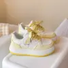 Rosa suave suela suave lindos nuevos zapatos casuales de primavera y otoño zapatos deportivos tacón gatito suela infantil zapatos de dibujos animados para niñas antideslizantes