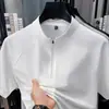 Camiseta Masculina de Manga Curta de Seda de Gelo para o Verão 2026 Elástica com Meio Zíper Gola Alta Esportiva Outdoor Top Fino Secagem Rápida Manga Curta