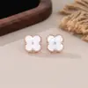 Aretes de Concha de Trébol de Cuatro Hojas para Mujer, Lujo Accesible, Modernos Estilo Nuevo 2025, Aretes Sencillos y de Alta Gama, Regalos para Novias