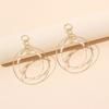 Elegantes aretes geométricos estilo frío de Corea del Sur con cuentas de arroz para mujer, aretes de moda nicho de red roja, aretes exagerados
