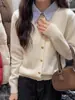 Estilo Japonés y Coreano Nuevo Cardigan de Punto con Empalme de Cuello de Camisa Falso de Dos Piezas Tops Casuales Reductores de Edad para Mujer Primavera y Otoño
