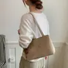 Bolso de axila retro de gamuza para otoño e invierno para mujer, nuevo bolso de hombro de gran capacidad para el día a día 2026, bolso tote de alta gama
