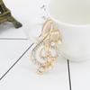 Broche con diamantes de imitación para mujer, estilo coreano, elegante ramillete, elegante suéter que combina con todo, accesorios, broche sencillo, cárdigan.