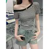 Camiseta Rayada de Hombros Caídos Moderna y Única para Mujer, Top Corto Ajustado, Estilo Coreano