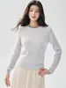 Colección de otoño 2026 estilo francés: suéter de cachemir para mujer con cuello redondo, adornado con pedrería en el cuello y con mangas largas
