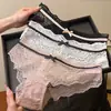 Pantis de encaje de tiro bajo para mujer, estilo francés, sexys y puros, malla hueca, cómodos, entrepierna de algodón puro, realzan las caderas, tangas triangulares finas para niñas