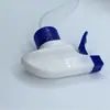 24 Dientes Estilo Flor Rey Color Transparente Azul Venta de Fábrica Suministro en Stock Recogida Diseño Hebilla Manual Pistola Pulverizadora