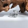 Anillo de acero inoxidable de diseño nicho de viento frío de cinco hojas transfronterizo para mujer, apertura ajustable, anillo de alta gama tipo prensa de aceite