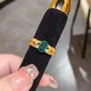 Anillo Abierto de Corazón con Forma de Serpiente de Circonita Esmeralda de Lujo Accesible Retro Estilo Palacio Niche Elegante Joyería de Mano de Alta Gama para Mujeres