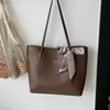 Bufanda de seda de gran capacidad europea y americana, nuevo estilo de verano, bolso de mano informal, simple, moderno, bolso tote, bolso de hombro para mujer