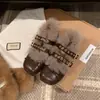 Pantuflas de Lana de Cordero de Hong Kong Cálidas de Moda Peludas para Mujer 2025 Primavera y Otoño Versátiles de Suela Gruesa Cómodas Casuales Medias Pantuflas