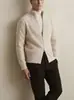 Nuevo suéter de punto para hombre con cuello alto de otoño, chaqueta cárdigan casual con cremallera, suéter acanalado de moda estilo coreano para hombre